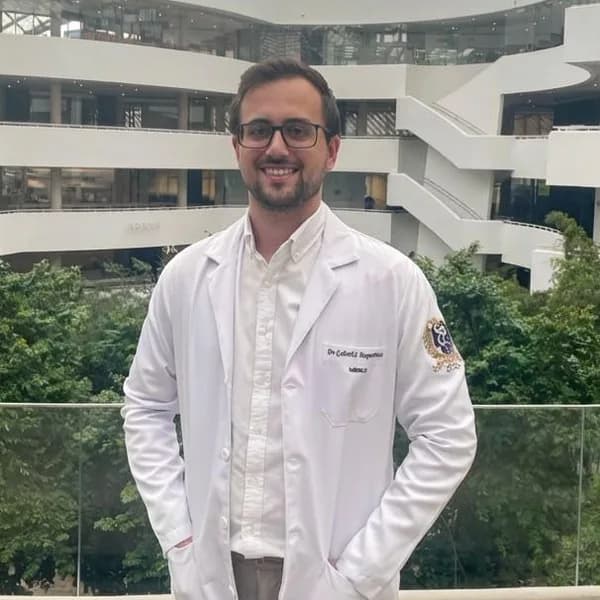 Foto de Dr. Gabriel Carlos Roque Verzoto
